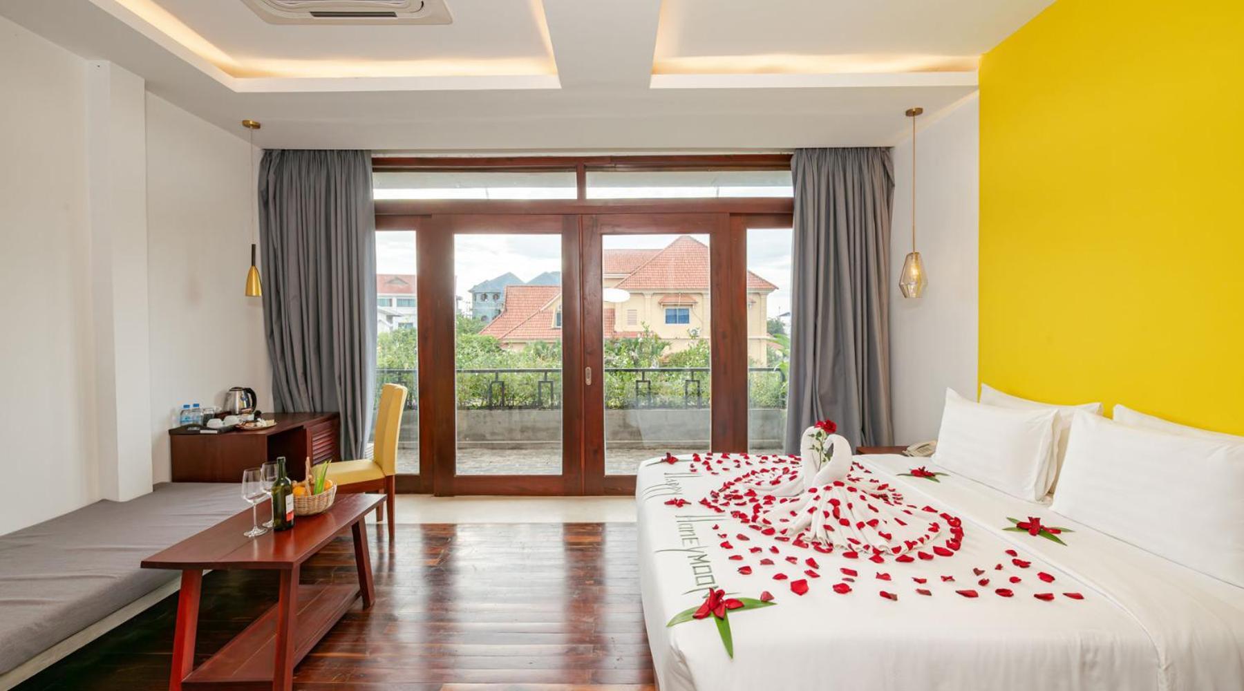Khách sạn Victoria 4*